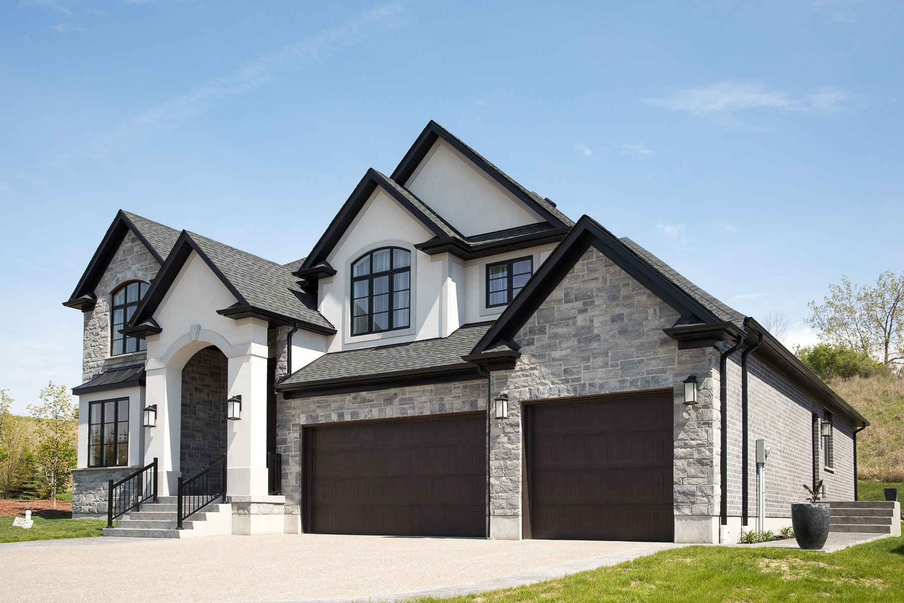 *Search Oxford County, Woodstock, Ingersoll & Tillsonburg Homes MLS® Homes & Condos For Sale